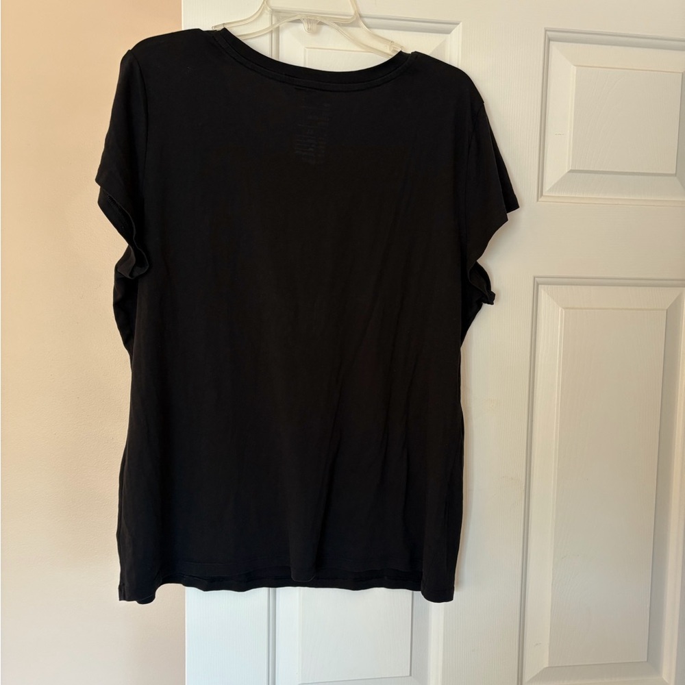 Classic Black Women's Top - Picture 2 of 2